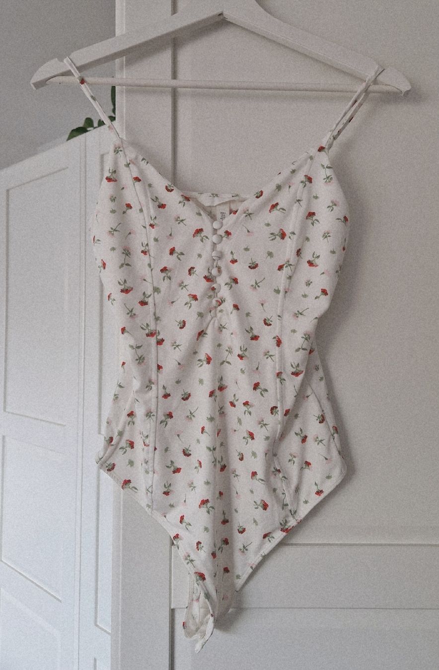 H&M Top: Bodysuit mit Blumen, H&M, Gr. S – Usato da Fislisbach venduto da mgr_yy8b