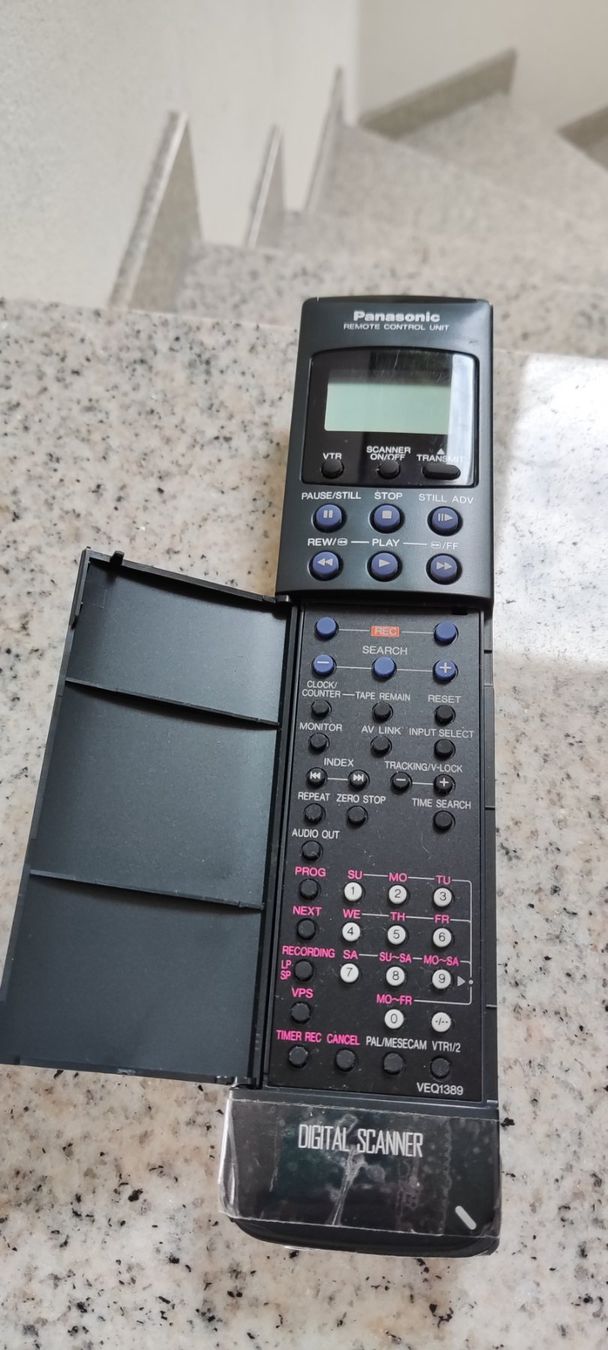 Panasonic Enregistreurs: Super-VHS Videorecorder FS88 von PANASONIC – D'occasion à Schongau par Retro_Shop 6