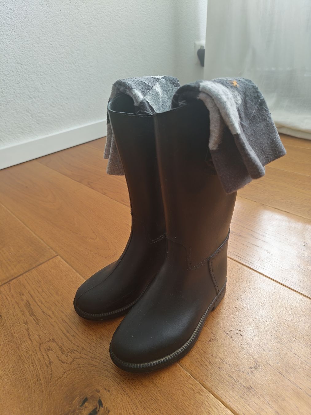 Decathlon Scarpe per ragazzi: Kinderreitstiefel  – Usato da Baden venduto da MagdalenaR