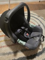 Babyschale Tulip i-Size-Black + 2× Isofix Station