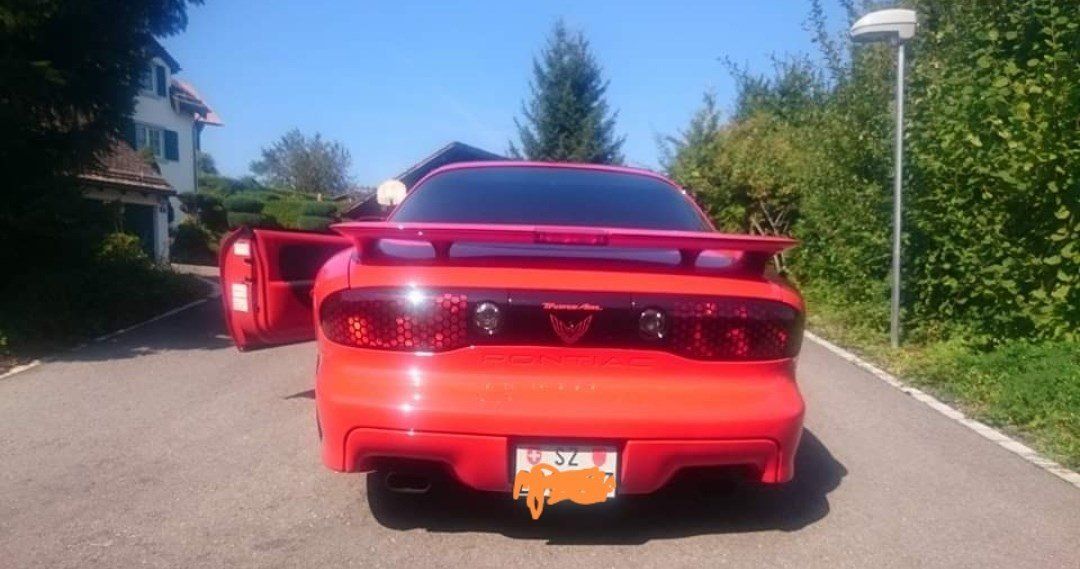 Pontiac Automobili: Pontiac Firebird Trans Am 1998 – Usato da Kaltbrunn venduto da flexvertebra