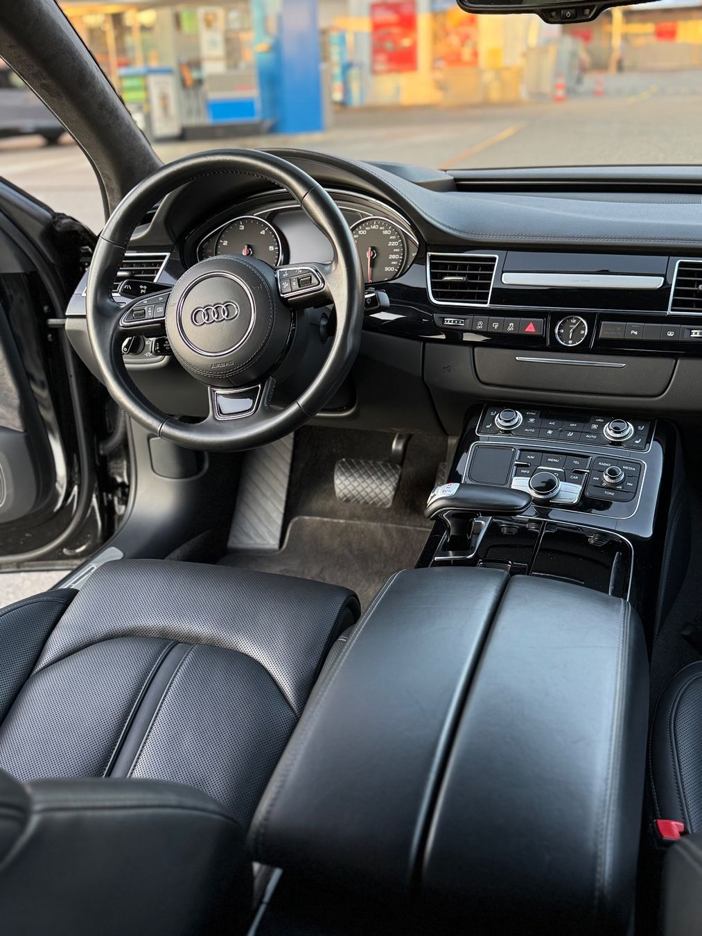 Audi Automobili: Audi A8 4.2 TDI Quattro – Usato da Ehrendingen venduto da mic_gs7d 4
