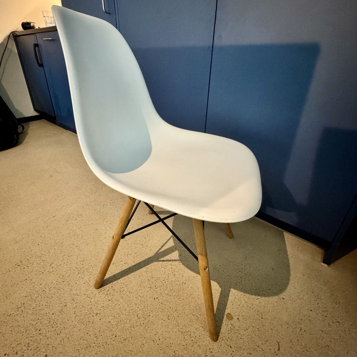 Sedie: EAMES/VITRA Replika Design Stuhl - Top Zustand! – Usato da Zürich venduto da VZN