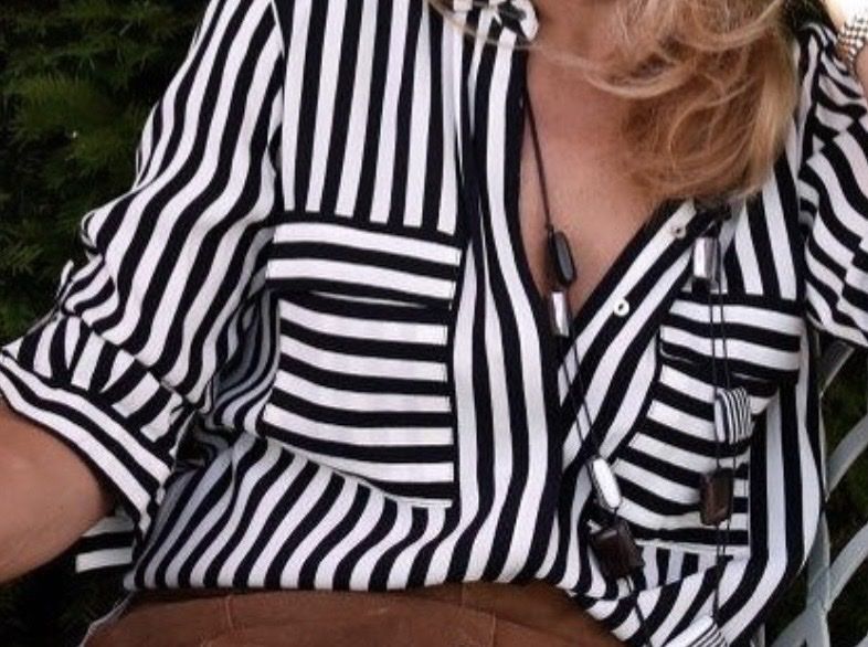 Zara Camicette: Bluse gestreift schwarz weiss Grösse M getragen – Usato da Zürich venduto da zor_9n5z 1