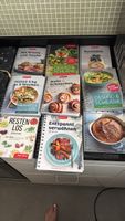 Div.Kochbücher,Einzeln od.zusammen erhältlich.Preis pro buch