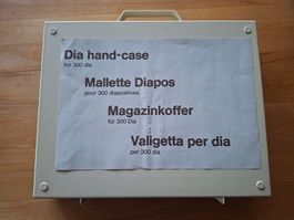 Dia-Koffer für  300 Dias - Valise de rangement pour 300 dias
