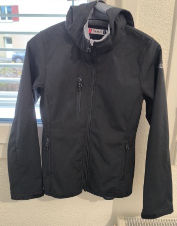 Clique Basic Softshell-Jacke mit PHIDA Stickerei- Größe S,36