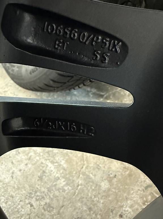 Pneumatici & Ruote complete: Subaru XV Kompletträder   – Usato da Herisau venduto da can-61 4