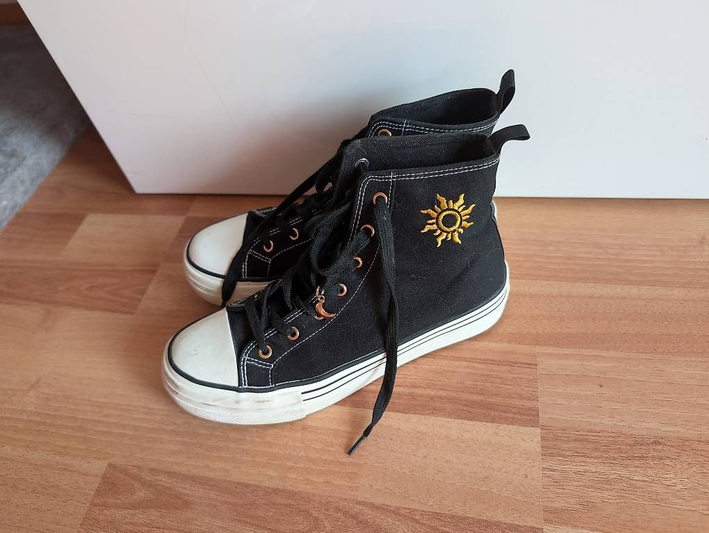 Chaussures femmes: Convers Sneakers  – D'occasion à Uzwil par J.S.Weisskopf