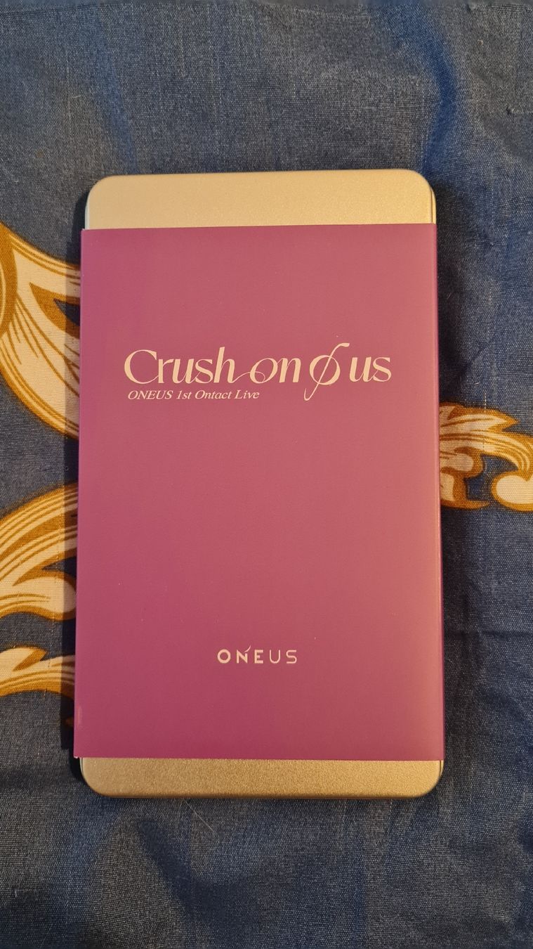 Album: Oneus Crush On Us Special Set – Nuovo e nell'imballaggio originale da Rüti ZH venduto da Elisa133
