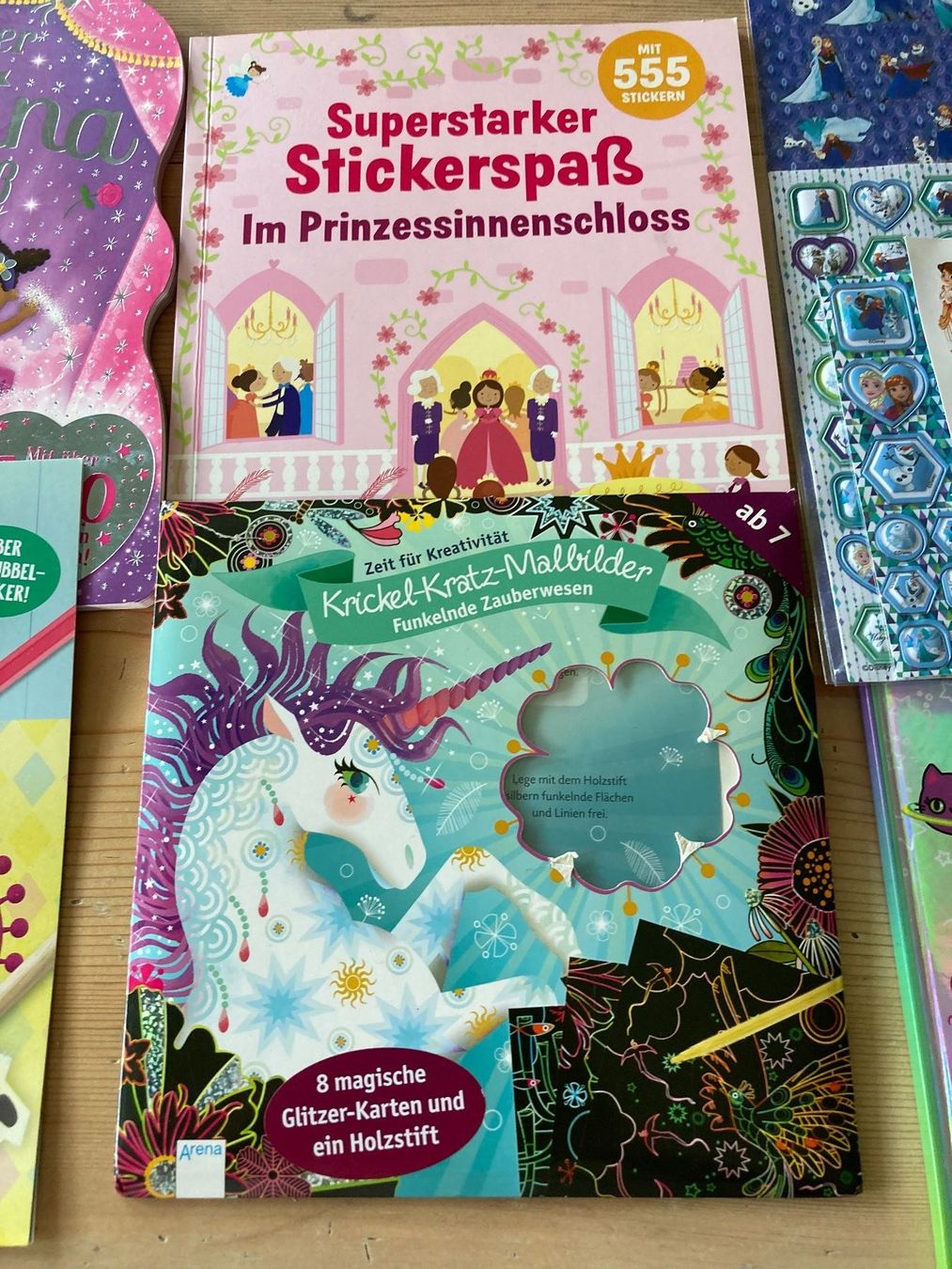 Sticker: Mädchen Sticker Malbücher – Usato da Dietlikon venduto da ioa_wd8m 2