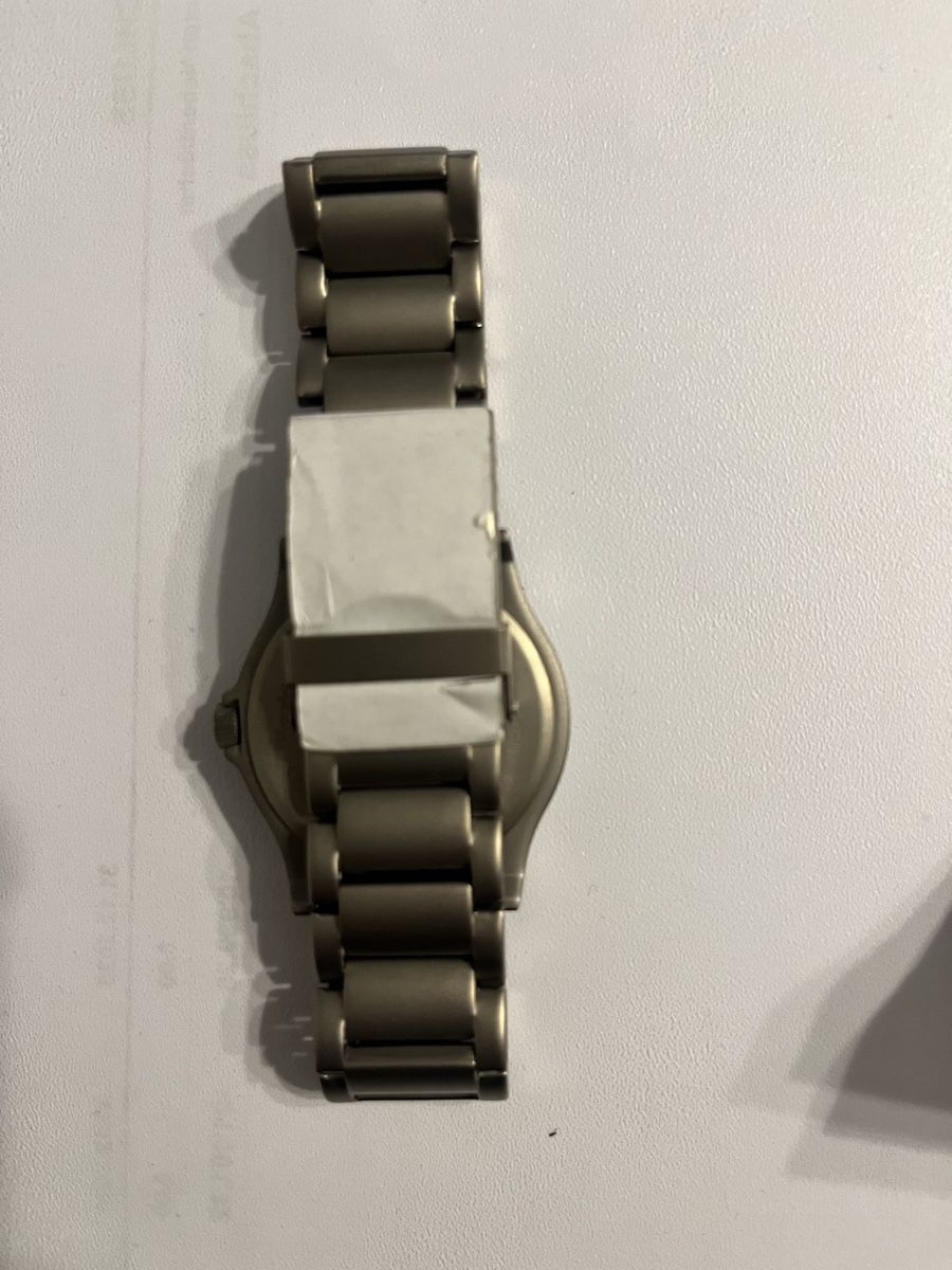 Montres: Sammel-Uhr – Neuf avec emballage d'origine à Zürich par Maria_Felicina 3