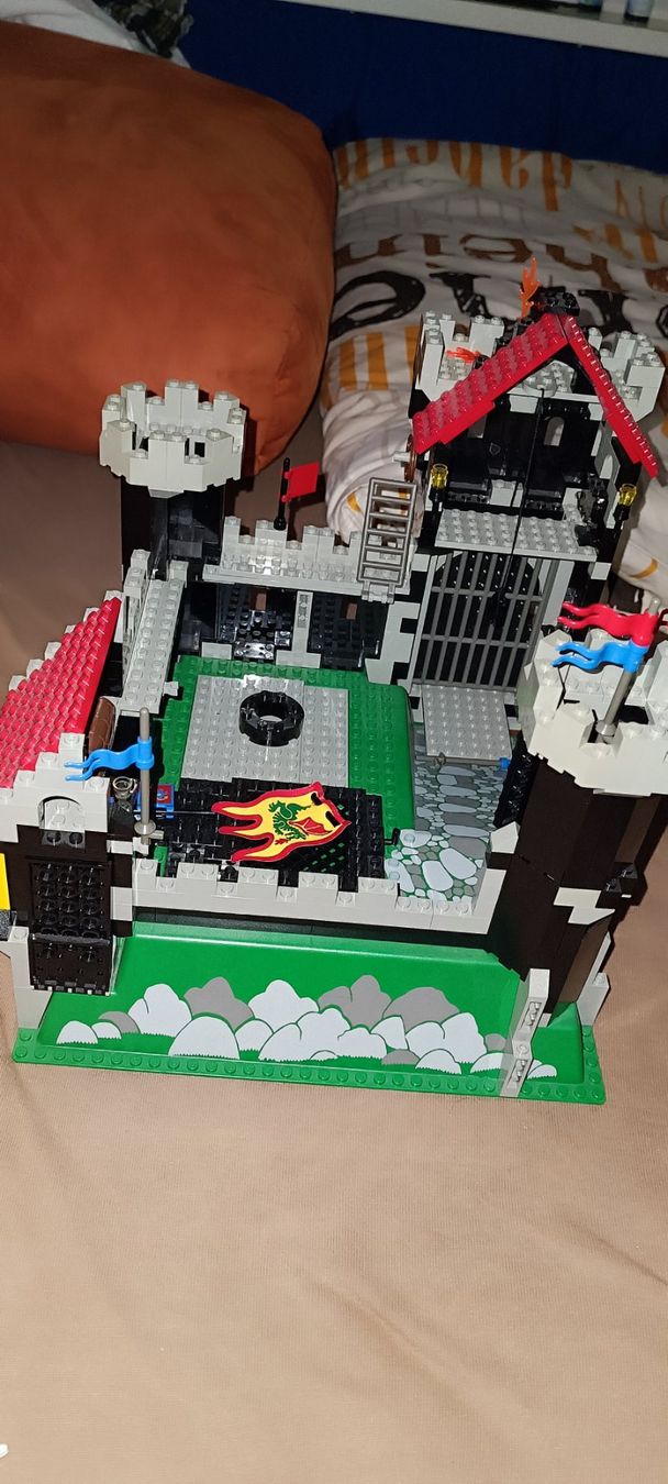 Lego Kit di costruzioni: Lego Burg – Usato da Kloten venduto da Curacao74 2