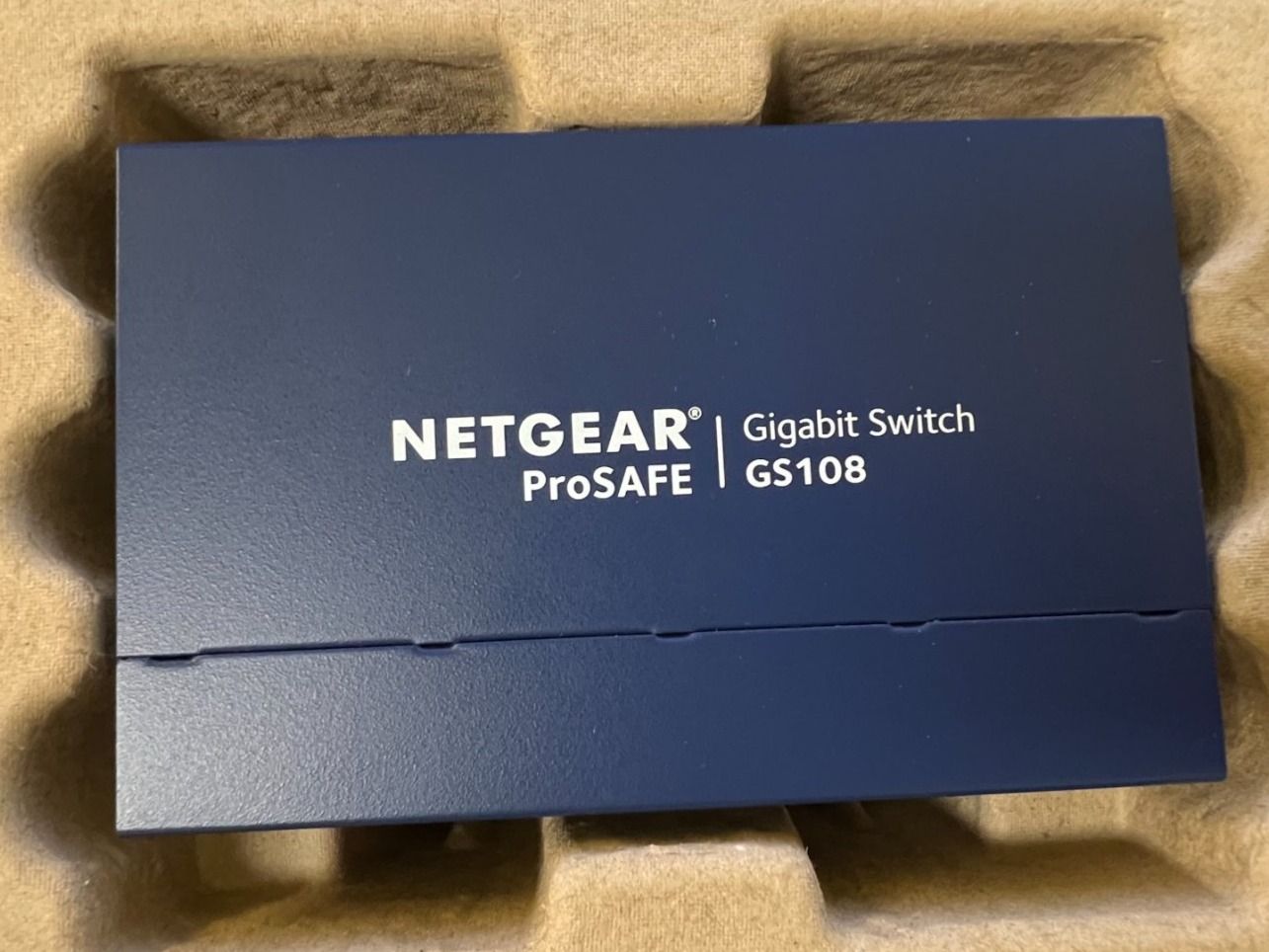 Netgear Hub & Switch: Netgear Prosafe GS108 – Usato da Unterengstringen venduto da hausraus
