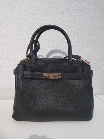 Handtasche schwarz mit Umhängeriemen Neu