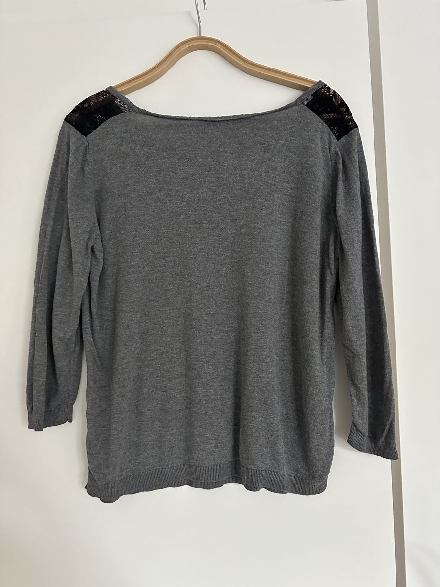 Top: Haut gris – Usato da Lausanne venduto da sou_w9bl 1