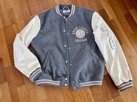 College Jacke von H&M NEU!!