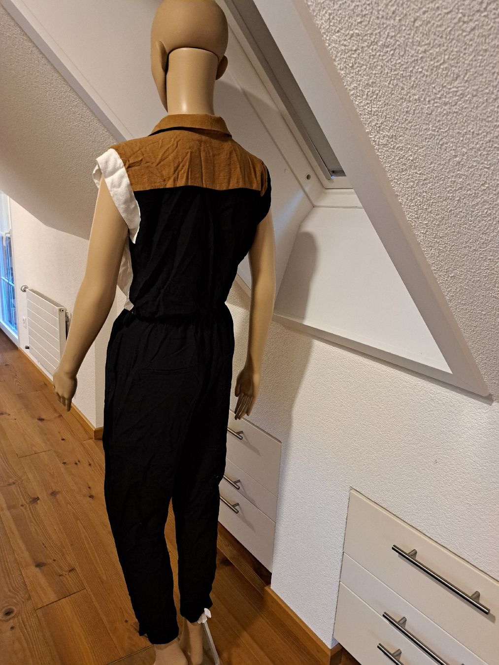 Tute: Jumpsuit  Grösse.38 – Usato da Grasswil venduto da Natali.H 1