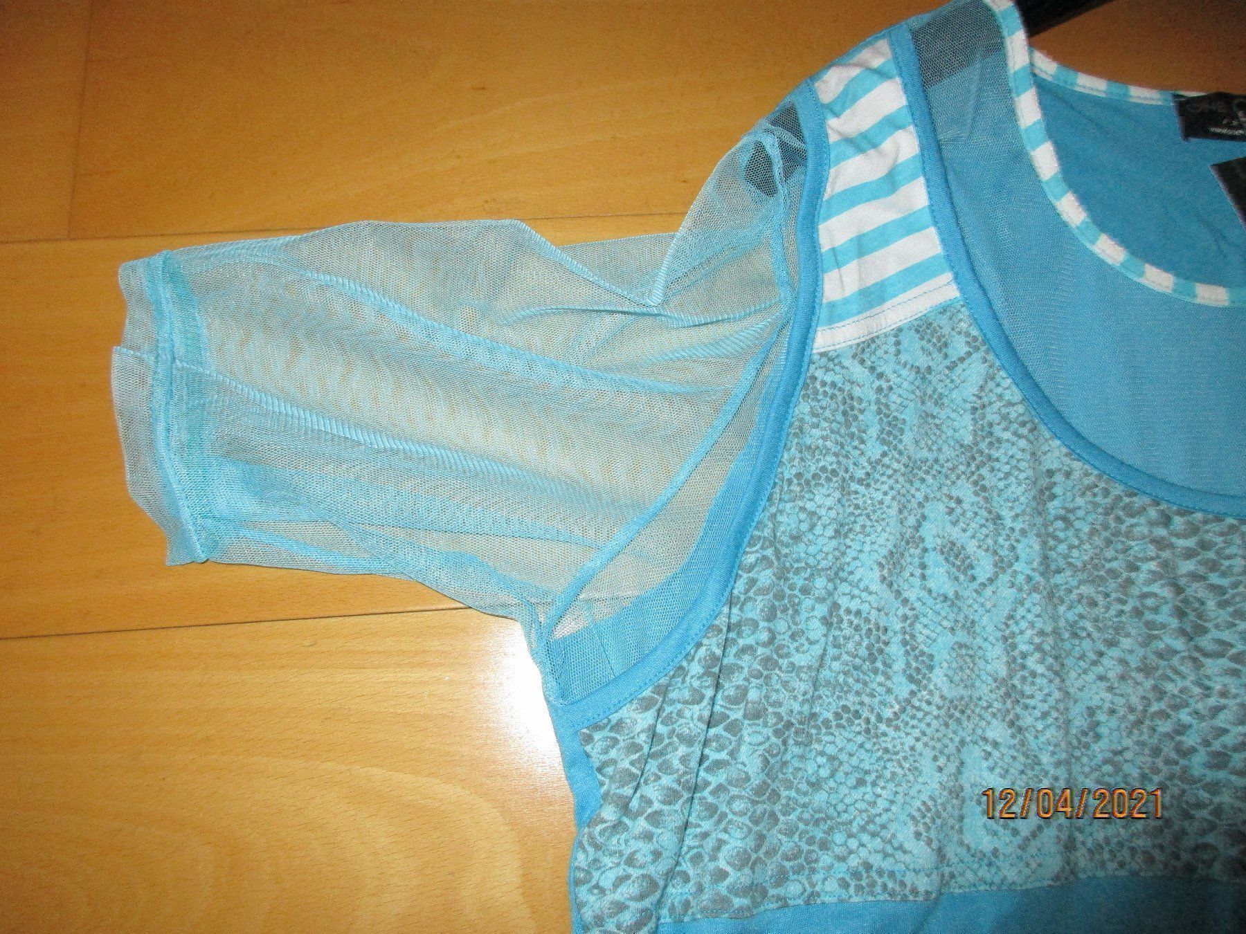 T-shirt: ONE ONE Shirt wunderschön speziell 44-46 – Nuovo (secondo la descrizione) da Ottenbach venduto da Claurin 1