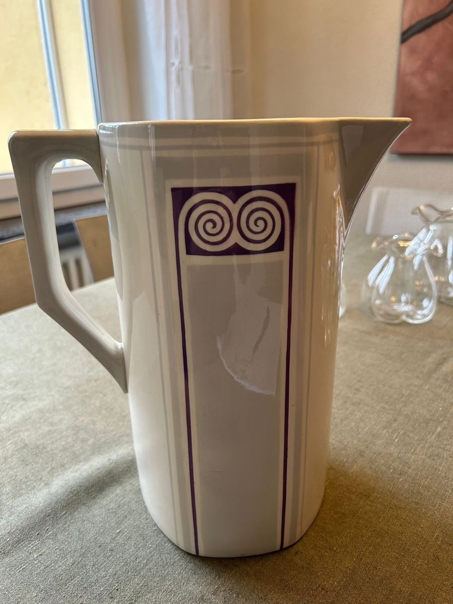 Caraffe: Vintage Ceramic Pitcher with Art Deco Design – Usato da Zürich venduto da Marvel07