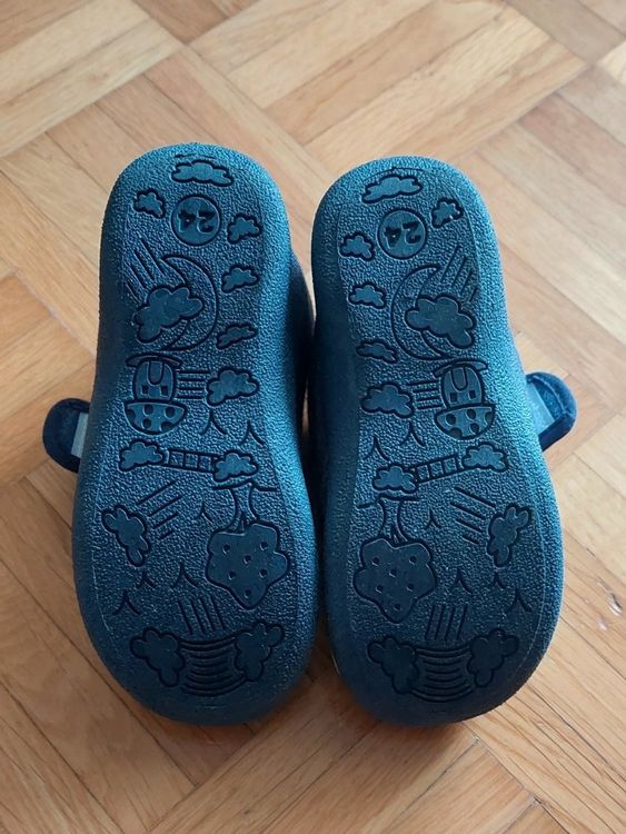 Chaussures garçon: Hausschuhe Gr. 24 – Neuf (Voir description) à Uster par SaSiSo 3
