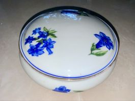 Langenthal Suisse Porzellan Dose mit blauen Enzian, von 1936