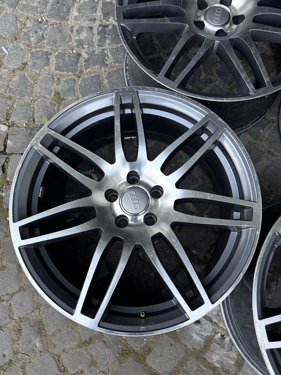 Audi Cerchioni: Audi Replika Alufelgen 9X20 ET 40 – Usato da Bühler venduto da izz_8cqj 2