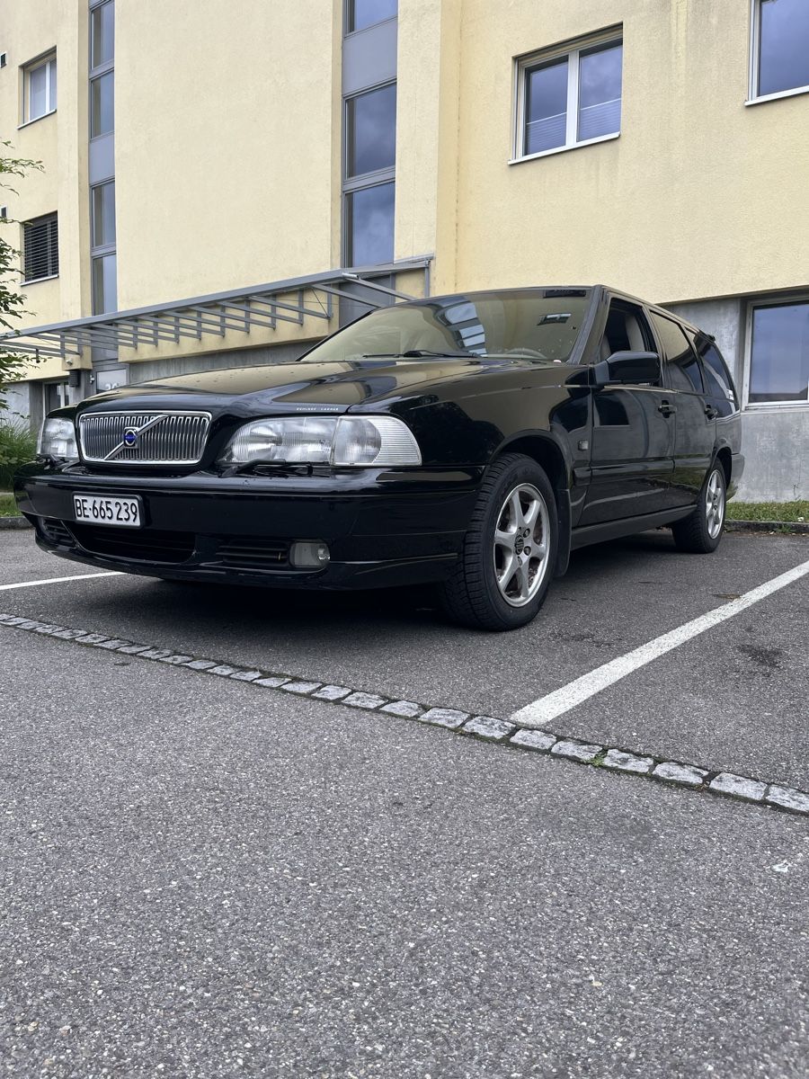 Volvo Automobili: Volvo V70 2.5 LPT – Usato da Ipsach venduto da Panzer85 1