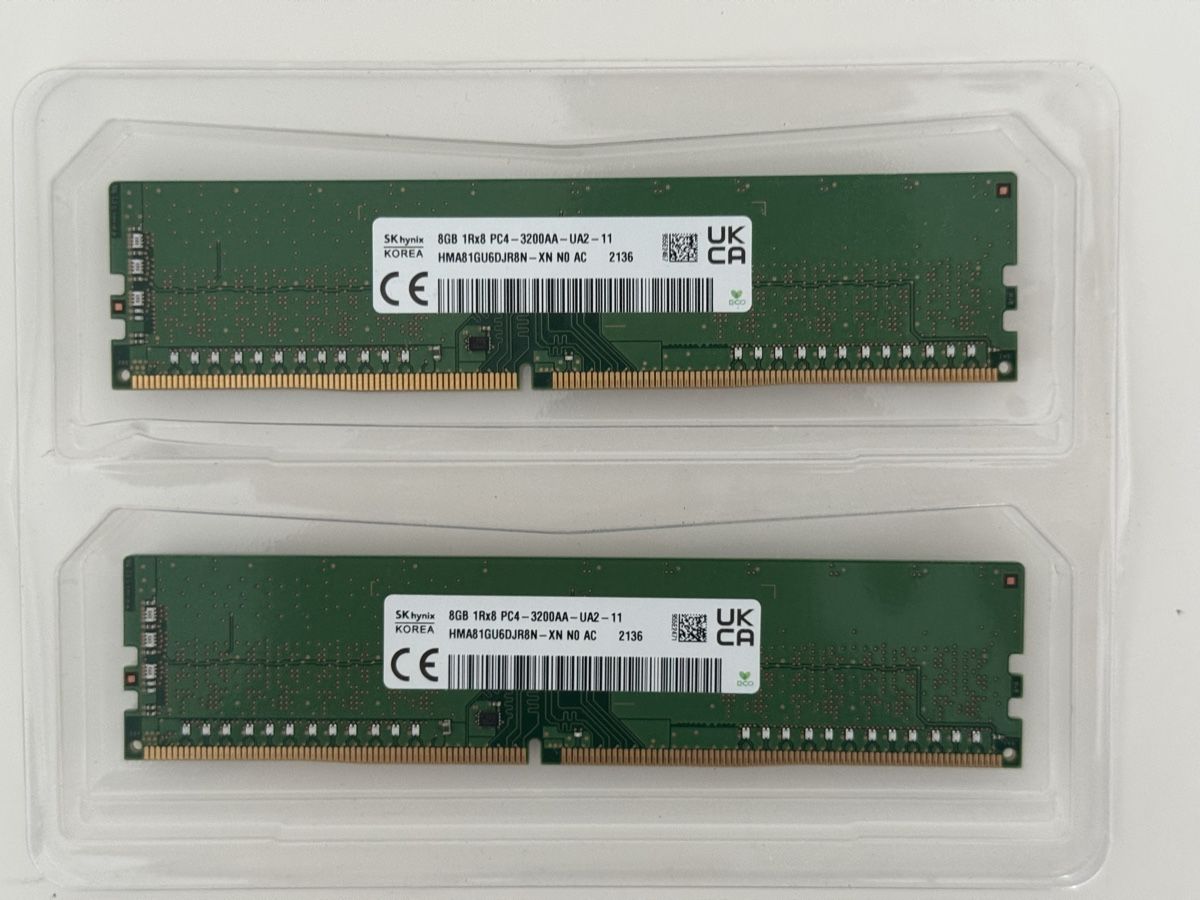 Mémoires / RAM: 16 GB DDR4 RAM 3200 MT/s – D'occasion à Dietwil par Armi1973