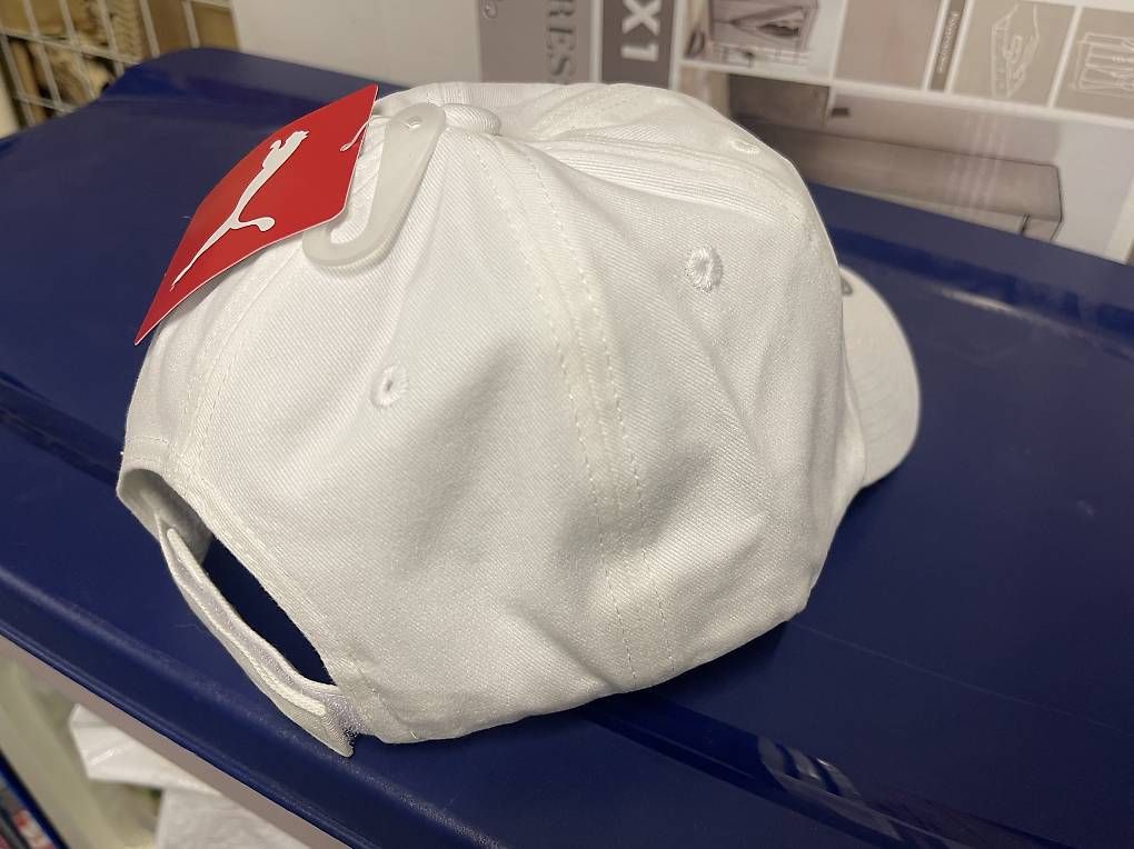 Altro in  Abbigliamento & Accessori: Cap von Puma – Usato da Uster venduto da Lia75 1