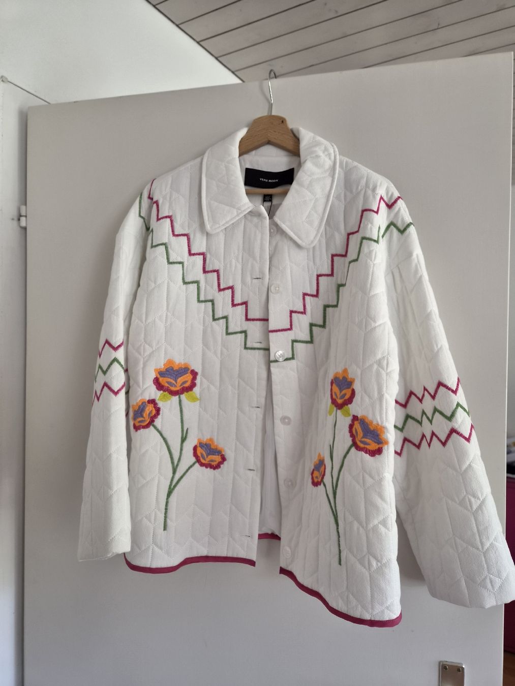 Vero Moda Giacche: VERO MODA Steppjacke – Nuovo (secondo la descrizione) da St. Gallen venduto da Livcastoldi
