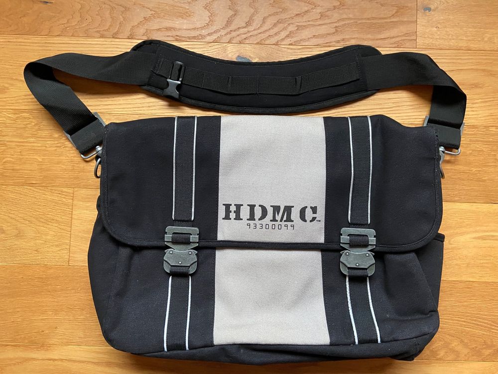 Harley Davidson Messenger Bag / Laptop Tasche (neuwertig) Kaufen auf