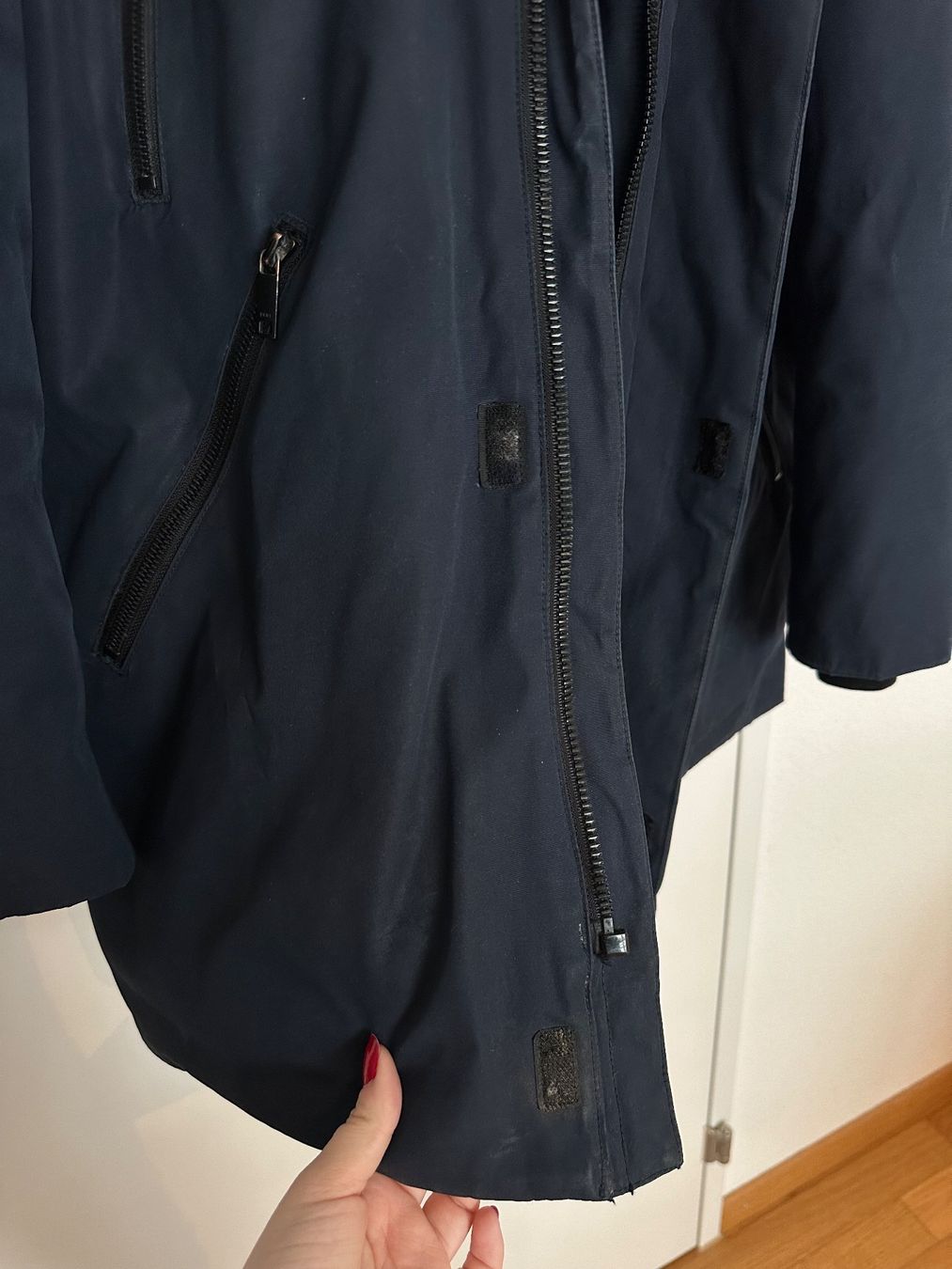 DKNY Giacche: DKNY Herren Winterjacke dunkelblau - L – Usato da Pfäffikon SZ venduto da ansyyy 8