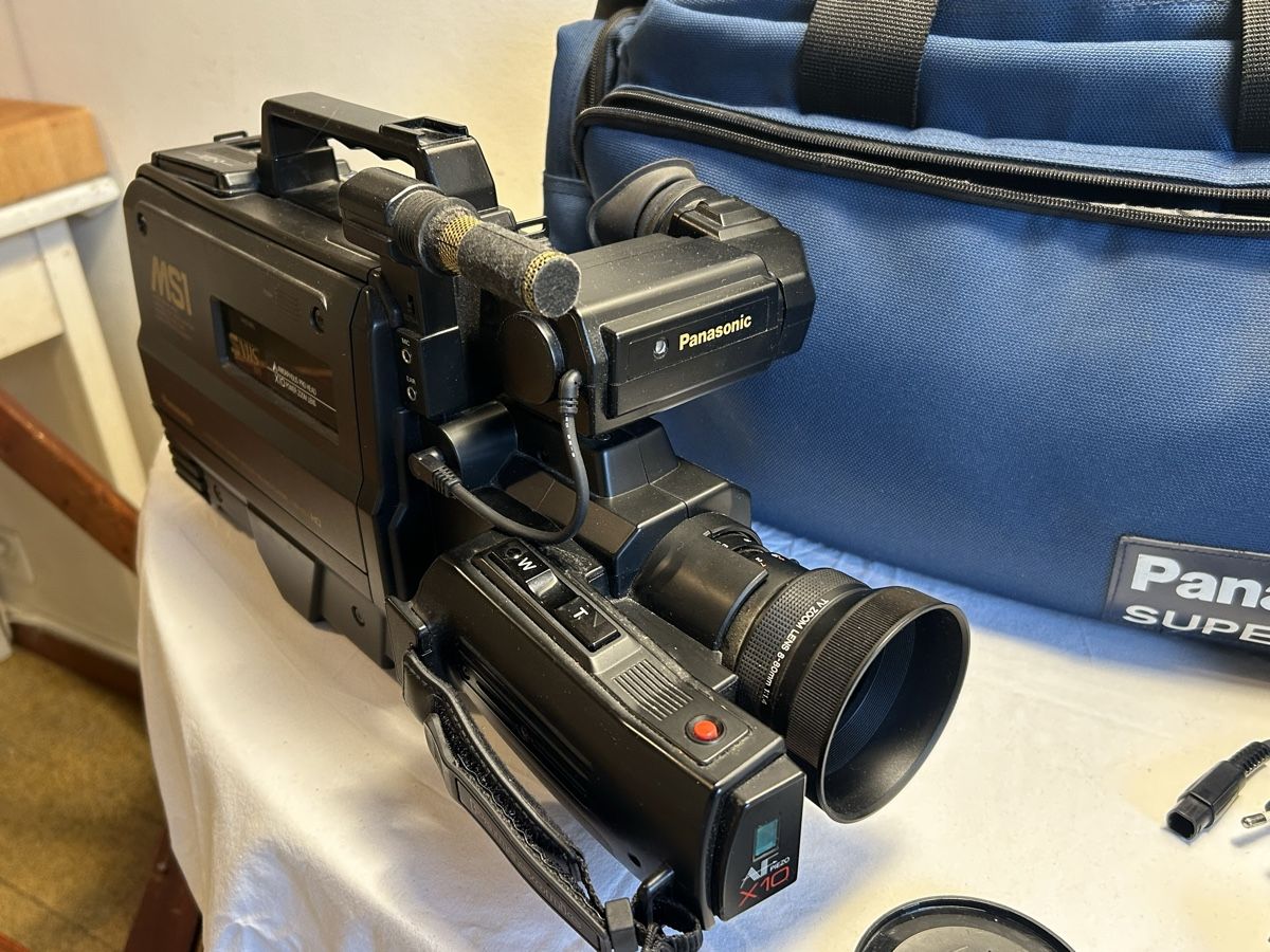 Panasonic Videocamere: Caméscope VHS Panasonic MS1  – Usato da Geneve venduto da Fil1997 2