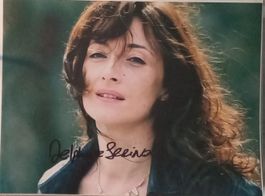 Delphine Serina 1970-2020 Autogramm signiert Foto 15x21cm