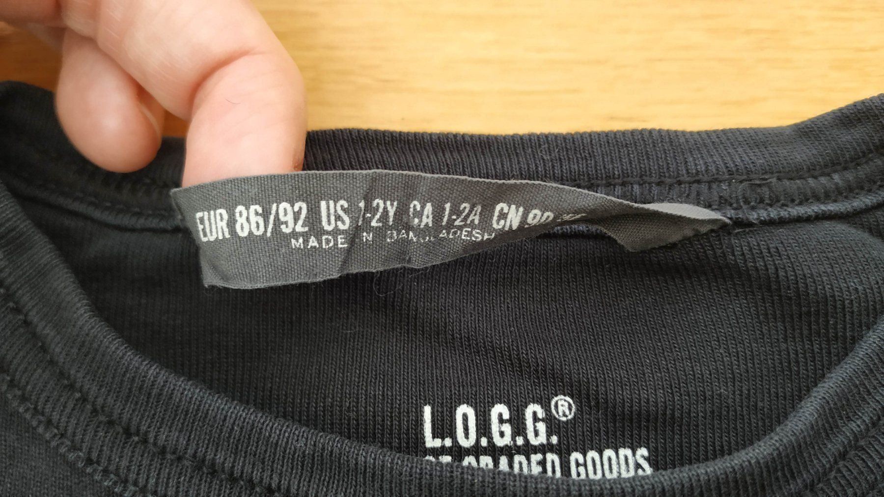 H&M Camicie, Top & T-shirt: Haut à manches longues noir 86-92 – Usato da Carouge GE venduto da for_8yym 2