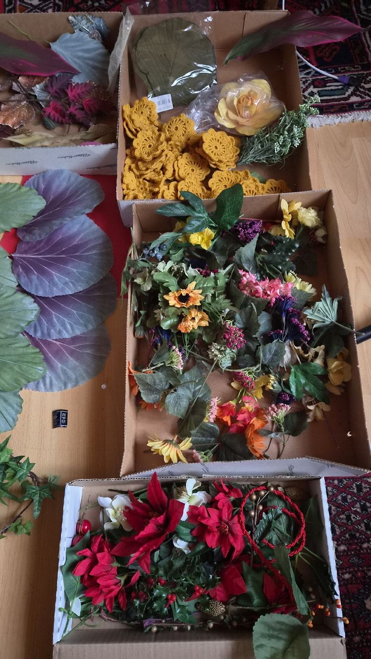 Kit bricolage: Kunstblumen Deko Diverses Riesensammlung  – Nuovo (secondo la descrizione) da Kölliken venduto da MissesBossTop1 5