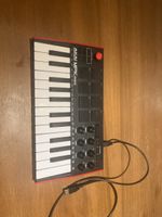 MIDI Keyboard Akai MPK Mini schwarz guter Zustand