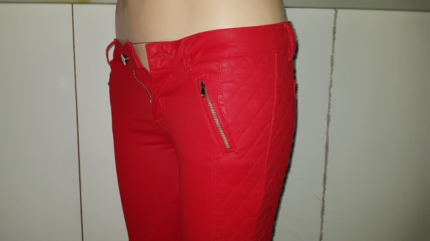 Zara Jeans: Jeans ZARA  Taille/Grosse  34 CH – Gebraucht aus Cossonay-ville von Super-Price-Quality 5