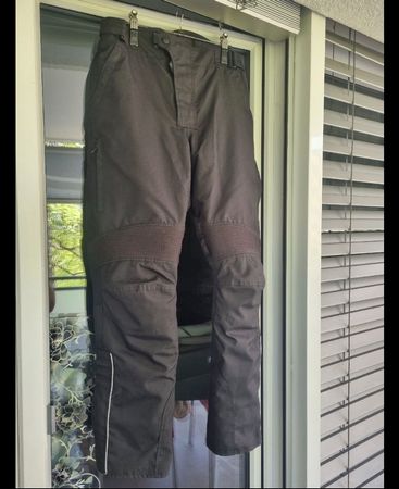Pantaloni moto Vengo taglia L, usati ma in buone condizioni