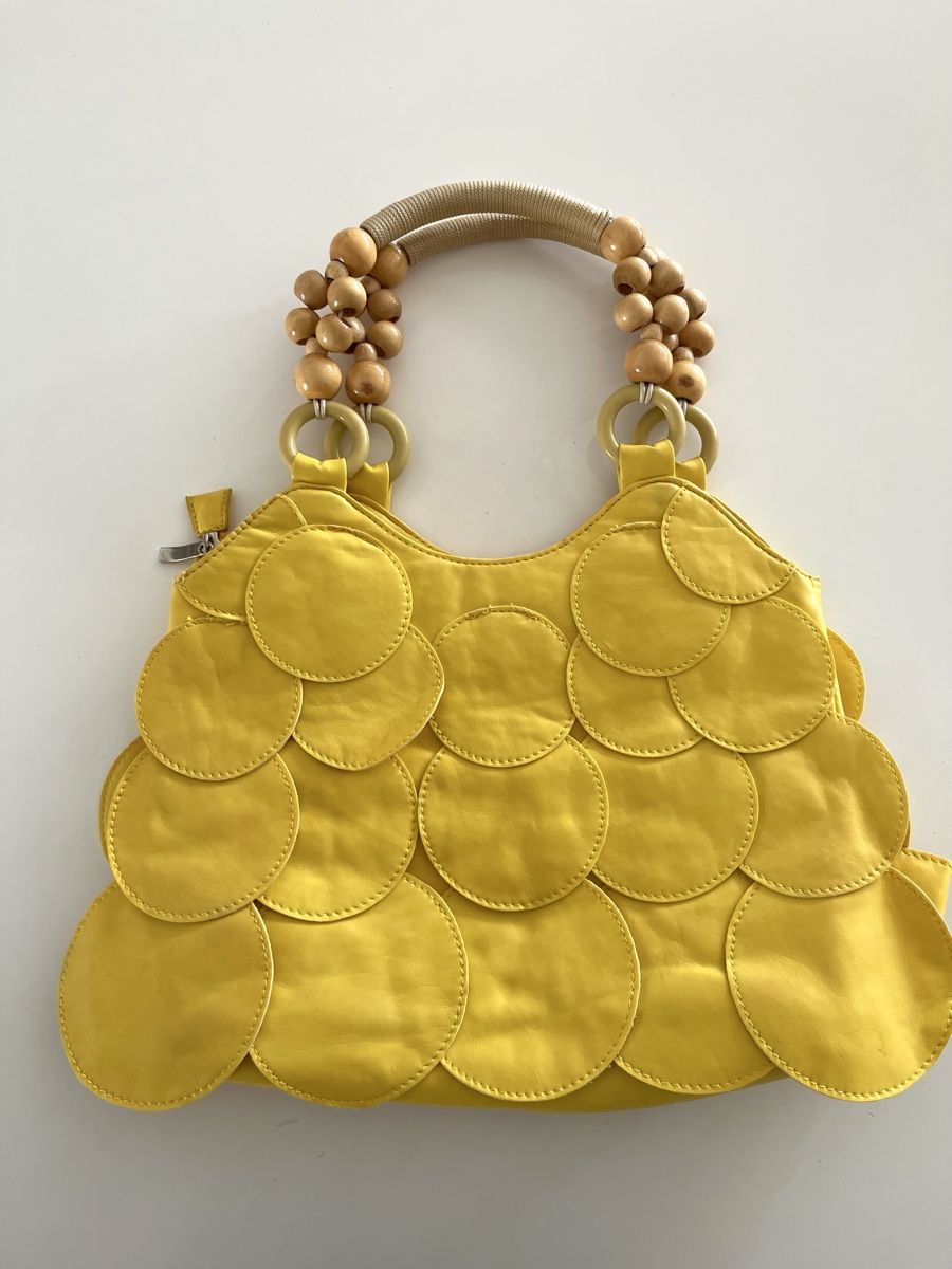Borse da donna: NEU! GELBE HANDTASCHE MIT PERLENHENKELN – Nuovo e nell'imballaggio originale da Basel venduto da JJ.Elena