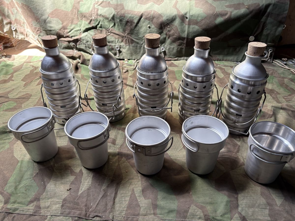 Schweizer Armee Attrezzatura & Pezzi di ricambio: Schweizer Armee Borde-Flaschenkocher 5 Stück – Usato da Wil ZH venduto da El_Bicho 2
