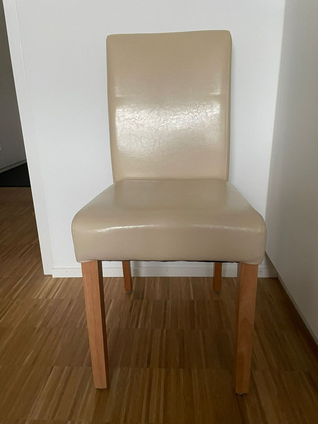 Tische: Esstisch mit 6 Stühlen – Gebraucht aus Horw von vecari 1