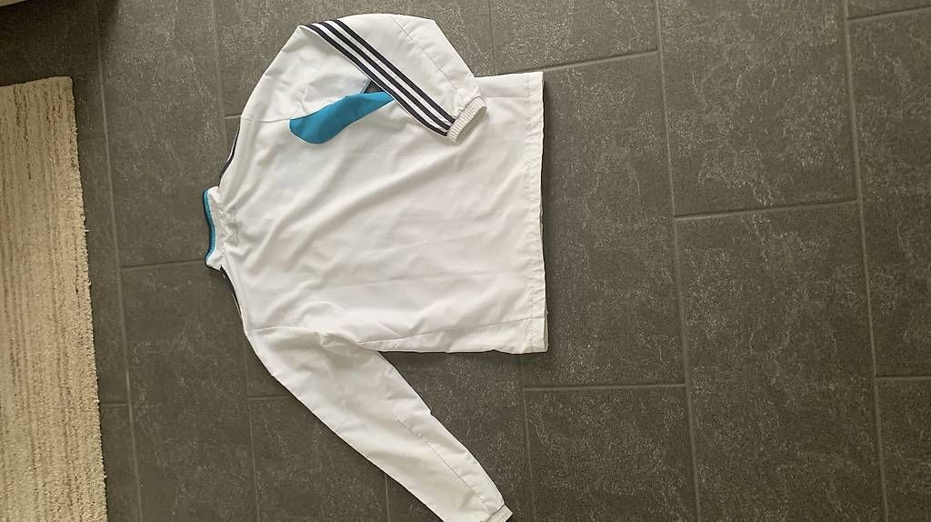 Adidas Giacche: Real Madrid  Sport Jacke – Usato da Hochdorf venduto da suatvid 2