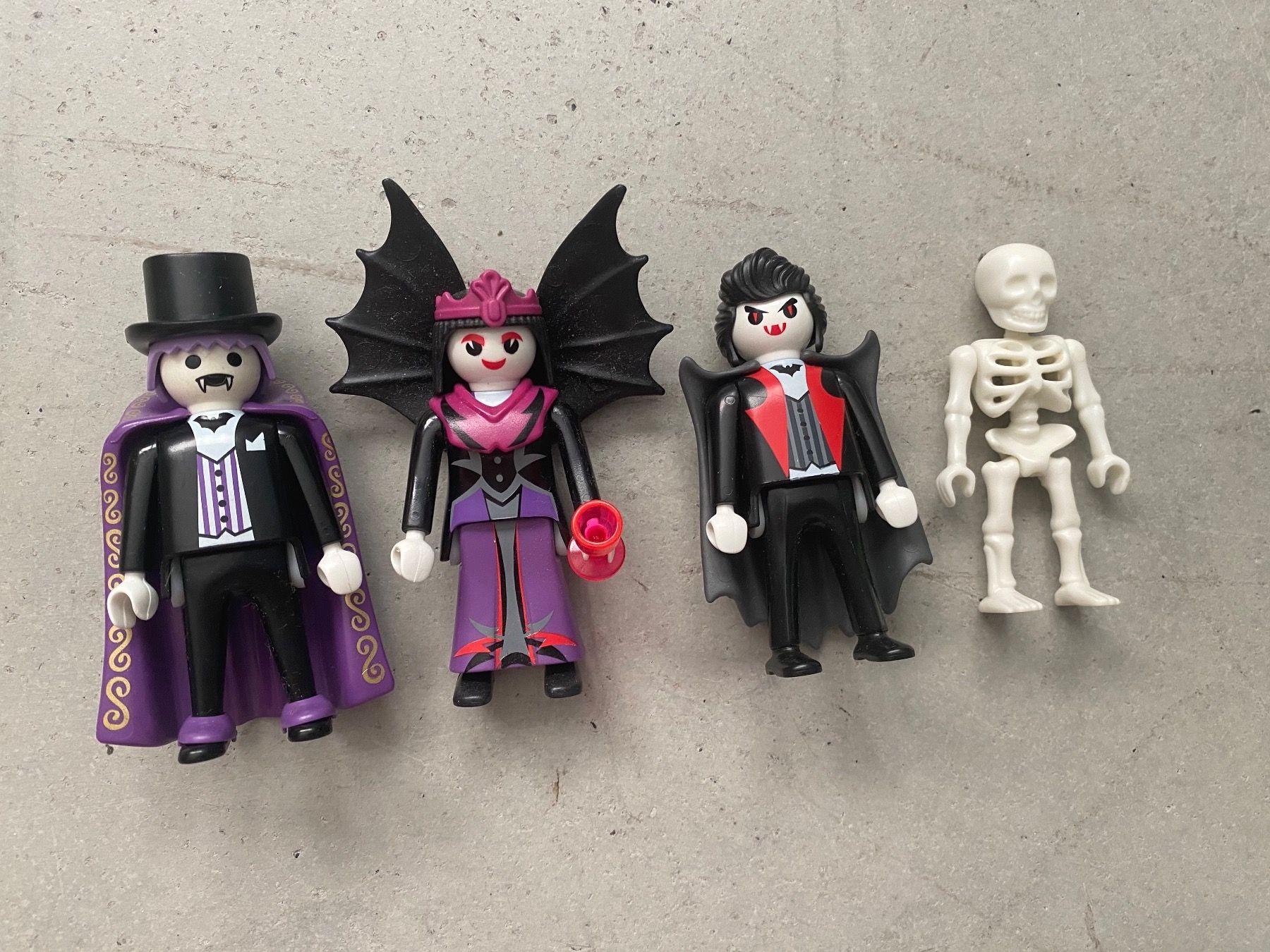 Playmobil Spielzeuge: Playmobil - Vampire Halloween - 4772 5239 – Gebraucht aus Zürich von  1