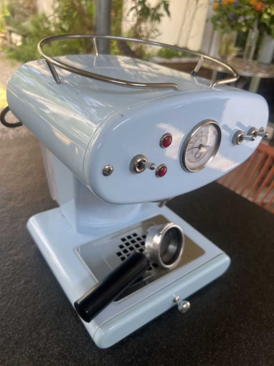 FrancisFrancis! Macchine per caffè & Macchine per espresso: Espressomaschine Francis X1 hellblau Retro Design revidiert – Usato da Oftringen venduto da asme 4