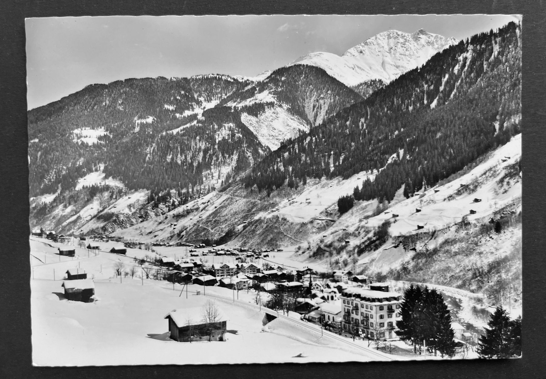 Cartoline postali: Compadials (Bündner Oberland), ca 1960 – Usato da Ostermundigen venduto da DaxKarten-75