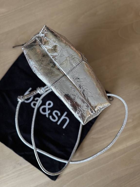 Borse da donna: Silberne Tasche BA&SH Paris – Usato da Glattbrugg venduto da Blogger73 3