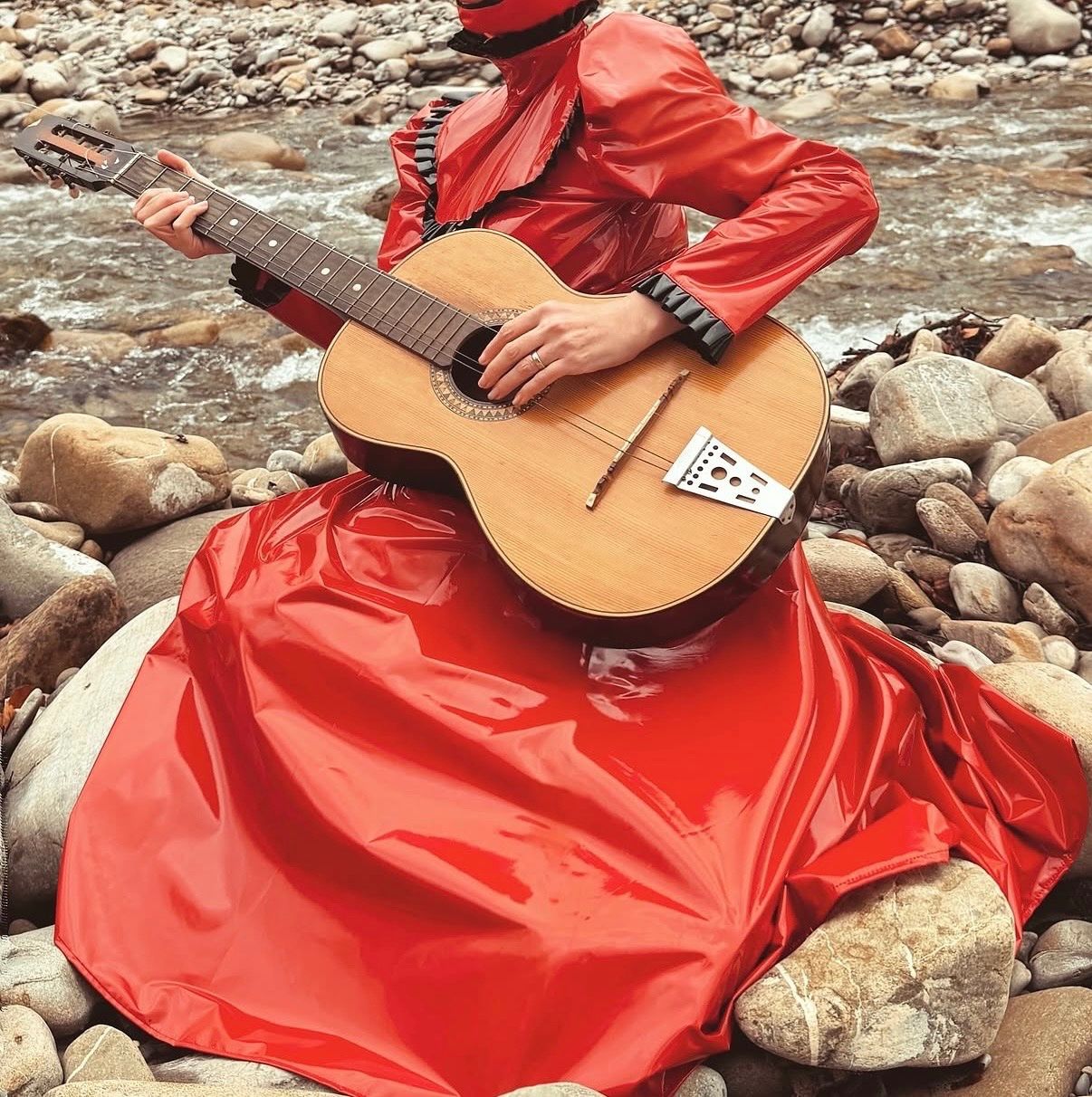 Kleider: Maxi robe rouge imitation latex – Gebraucht aus giffers von sev_c9x9 3