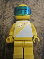 lego figurine space sp016 Futuron - Yellow